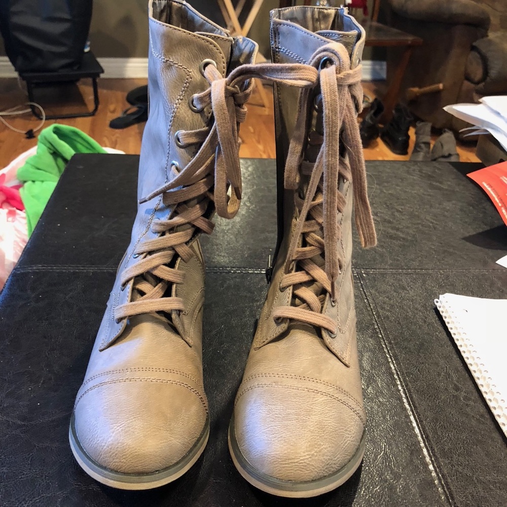 Women's boots
